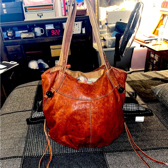 Fossil Handbags - 👝Brown and Round Genuine Leather Fossil Bag 🤩
